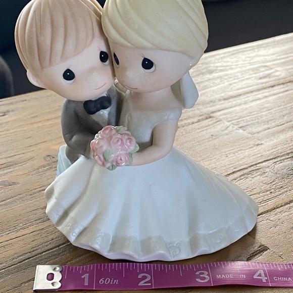 Precious Moments, To Have & To Hold Forevermore - Picture 5 of 12